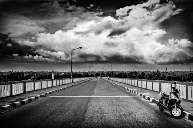 The bridge, Iswargupta Setu, that connects Bansberia in Hooghly district to Kalayani in Nadia.